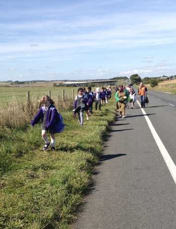 3B visit Stonehenge