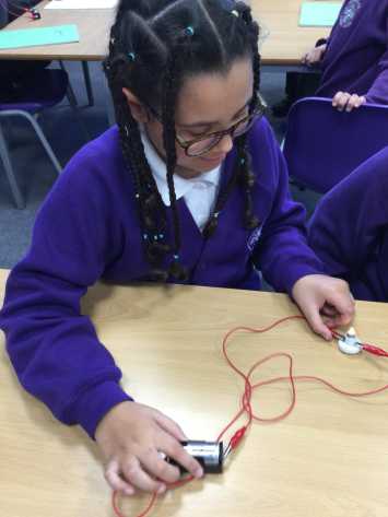 4J Investigate Circuits