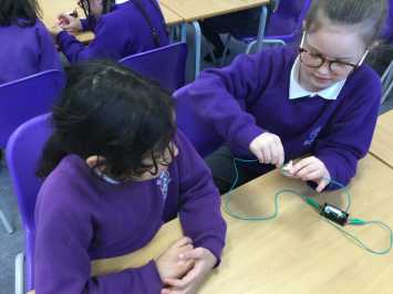 4J Investigate Circuits