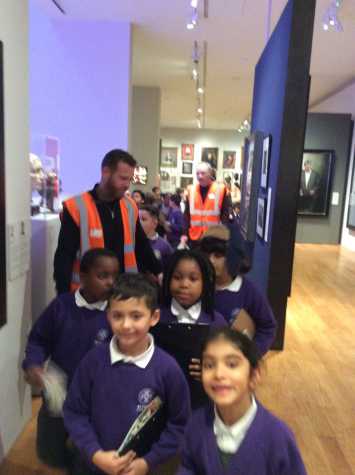 Year 2 go to the National Portrait Gallery