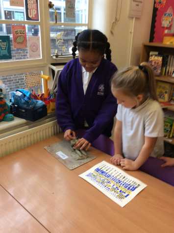 Year 2’s Gallery Walk in KS2