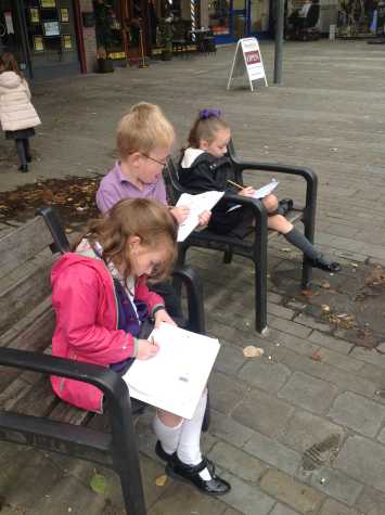 Year 1 take a walk around Brentford