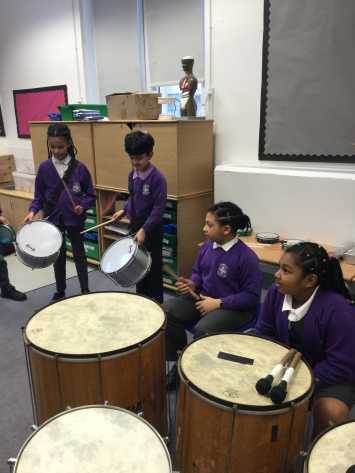 5L explore the world of Samba!