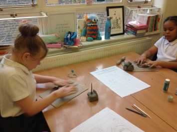 5L are incredible sculptors!